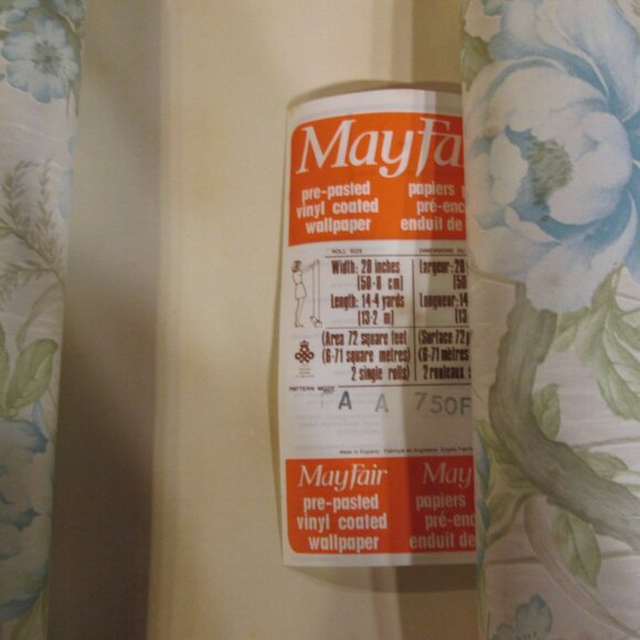 Vintage 1970s Blue Peony Motif Wallpaper - Picture 6 of 9